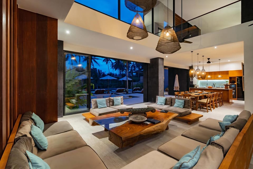 Living room, Seating area