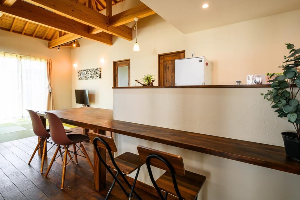 TV and multimedia, Kitchen or kitchenette, Dining area
