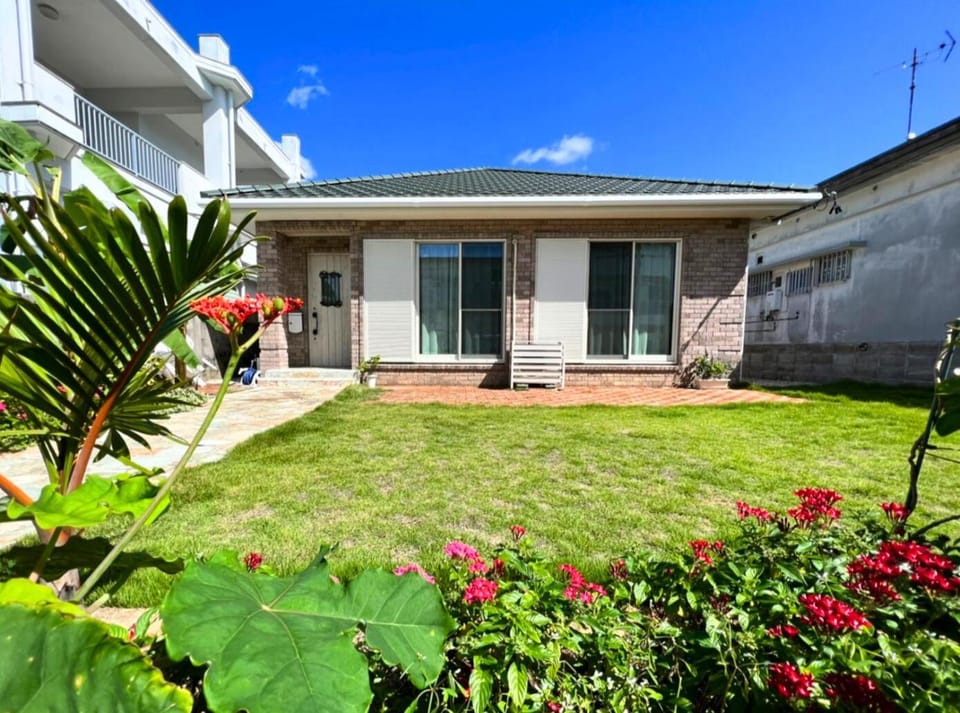 Property building, Day, Garden, Garden view