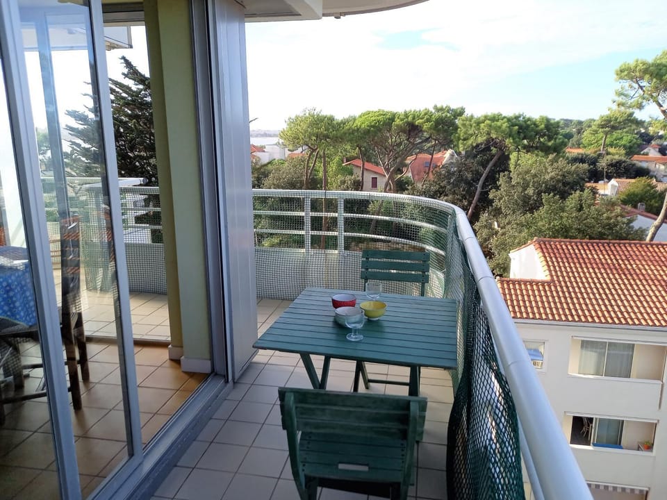 Day, View (from property/room), Balcony/Terrace, Dining area
