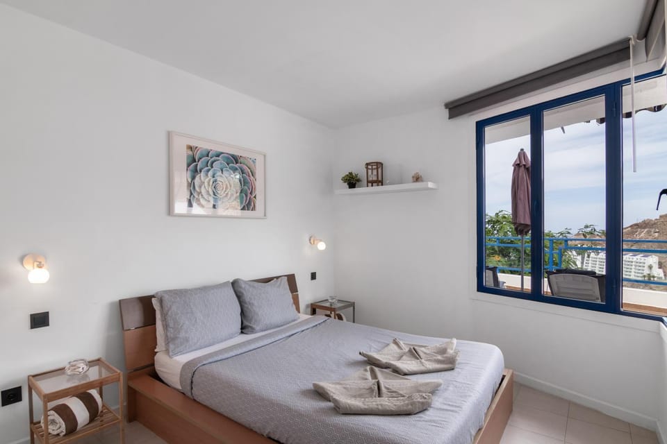 Property building, Living room, Bedroom