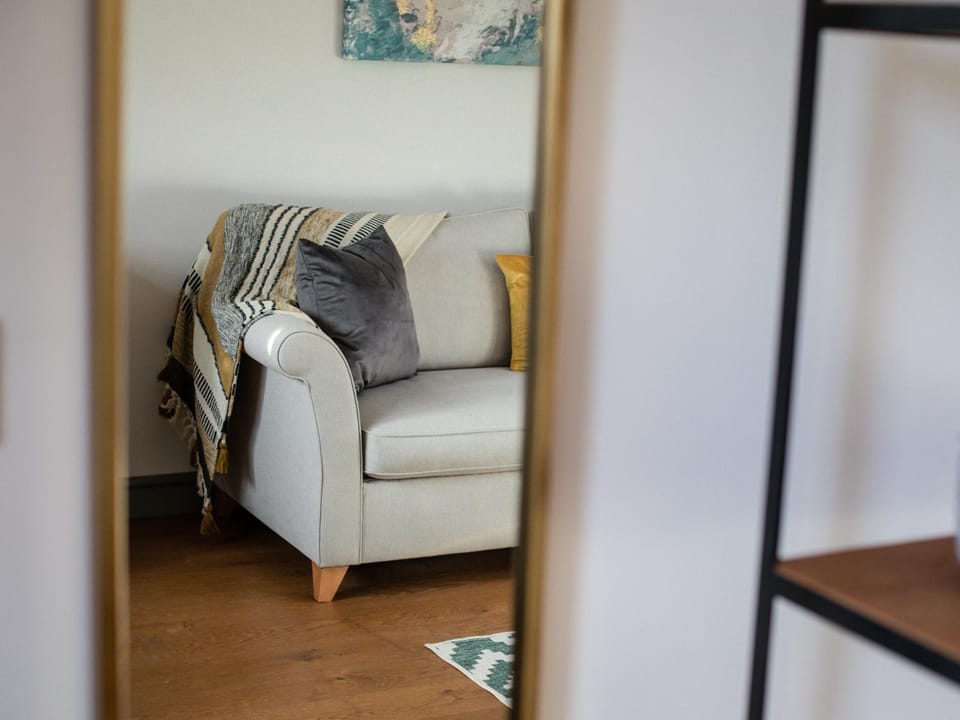Living room, Decorative detail, Seating area