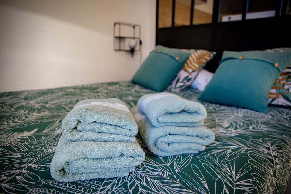 STUDIO ÉLÉGANT & MODERNE - ENTRE LAVANDE ET GORGES DU VERDON Apartment in Gréoux-les-Bains