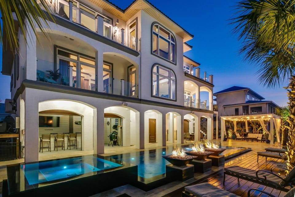 Palacio de Panferio House in Pensacola Beach