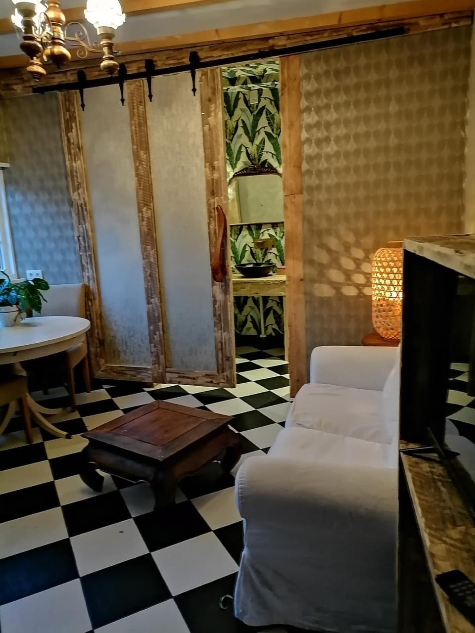 Living room, Seating area