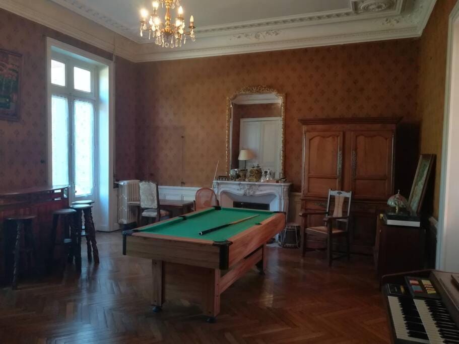 Billiard