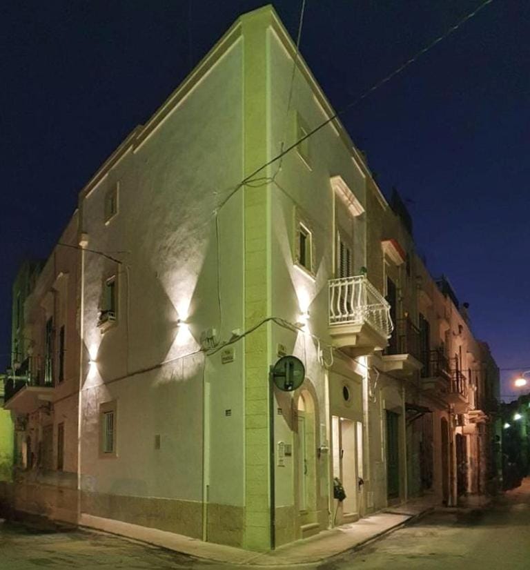 Dimora della Nonna-Luxury Home Bed and Breakfast in Mola di Bari