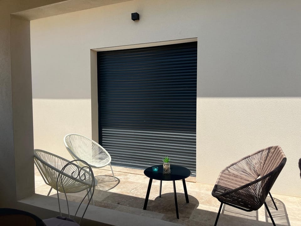 En apparté Apartment in Arles