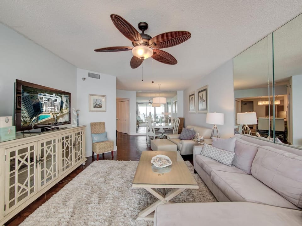 Pelican Pointe 1505 by Vacation Homes Collection Apartment in Orange Beach