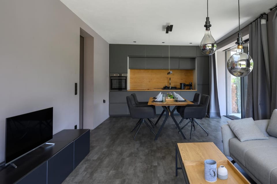 Skiing, Living room, Inner courtyard view