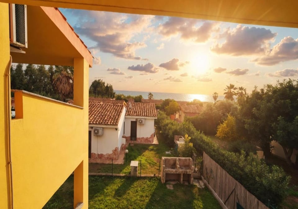 Property building, Spring, Day, Natural landscape, Garden, View (from property/room), View (from property/room), Balcony/Terrace, Balcony/Terrace, Garden view, Garden view, Sea view, Sea view, Sunrise