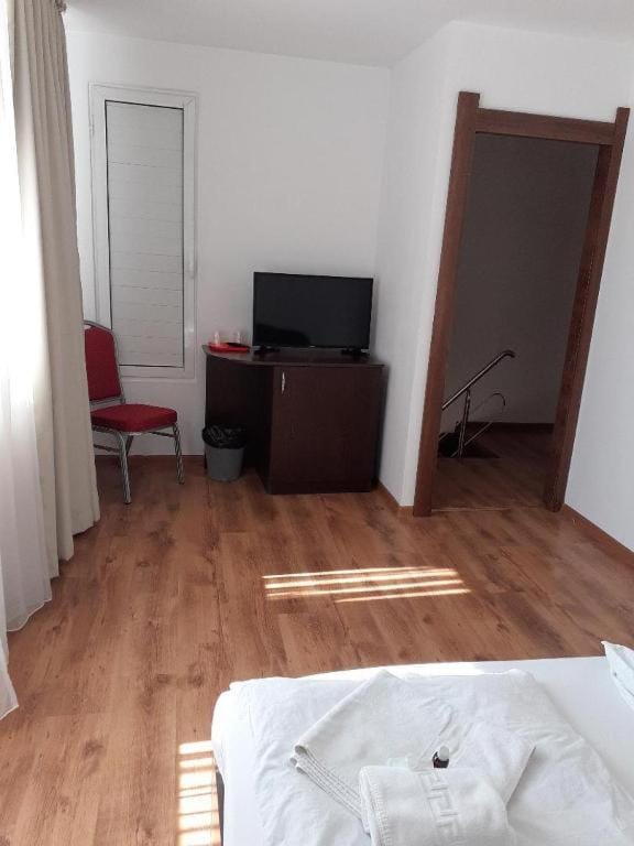Pensiunea Otopeni Bed and Breakfast in Romania