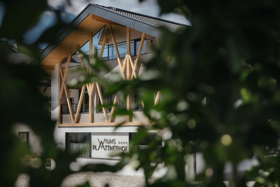 Property building, Day