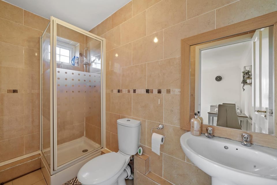 1 bedroom flat Aylesbury, Private Parking, Fowler rd Apartment in Aylesbury