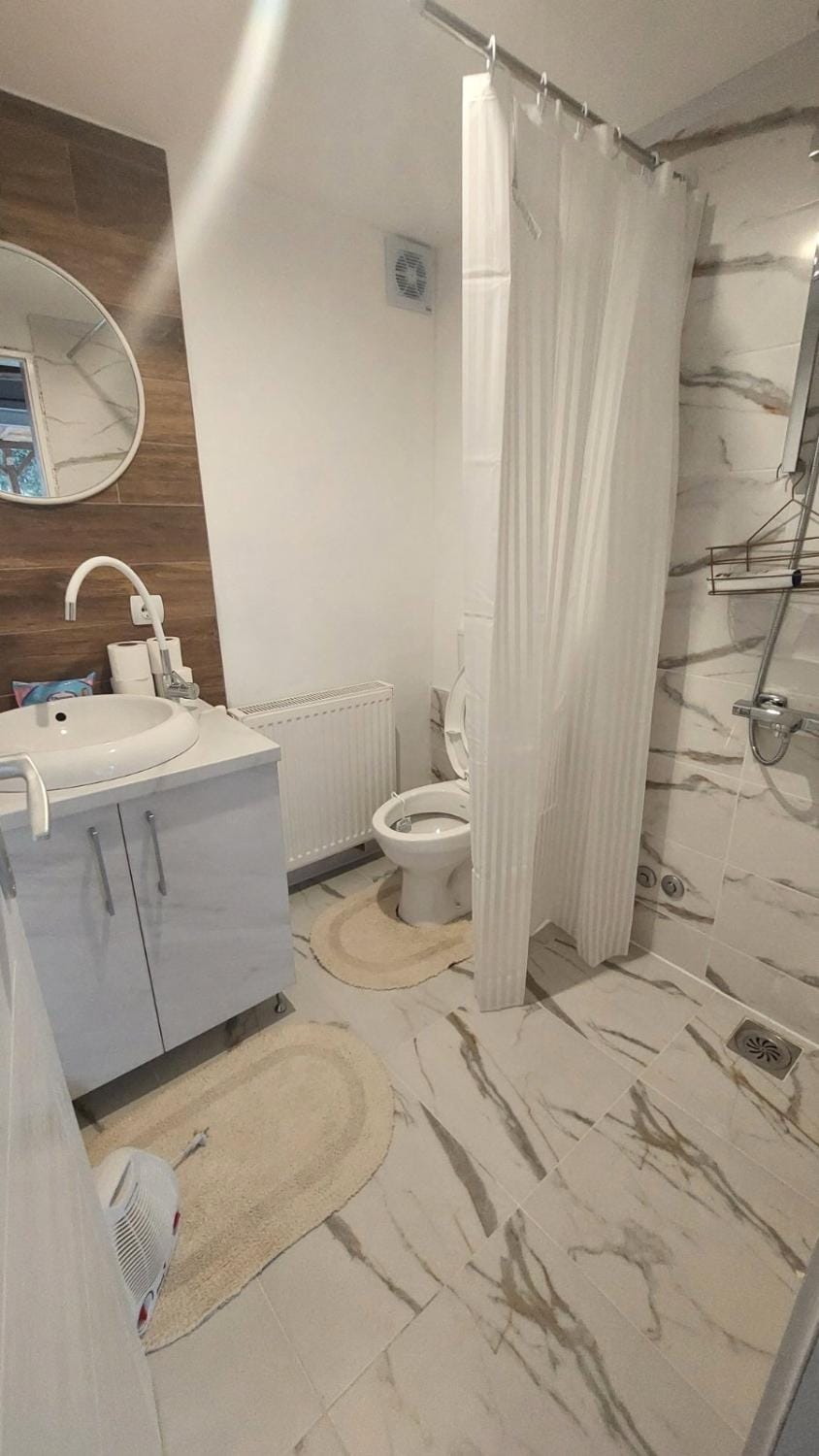Shower, Bathroom