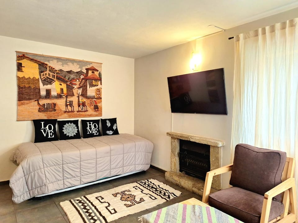 Communal lounge/ TV room, Living room