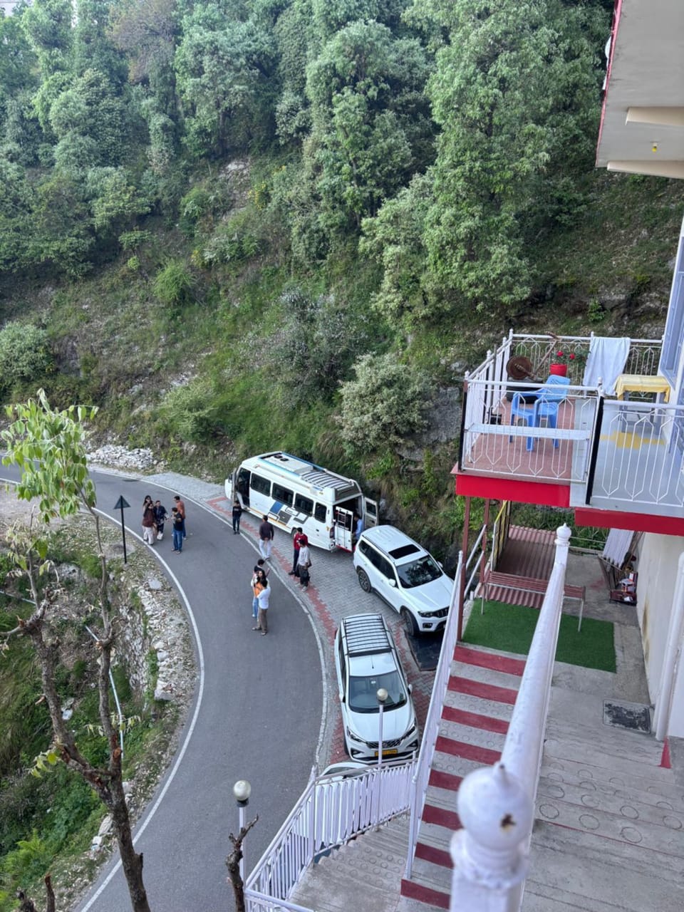FORTUNE HEIGHTS HOMESTAY- Best Forest view & Peaceful surrounding Vacation rental in Himachal Pradesh