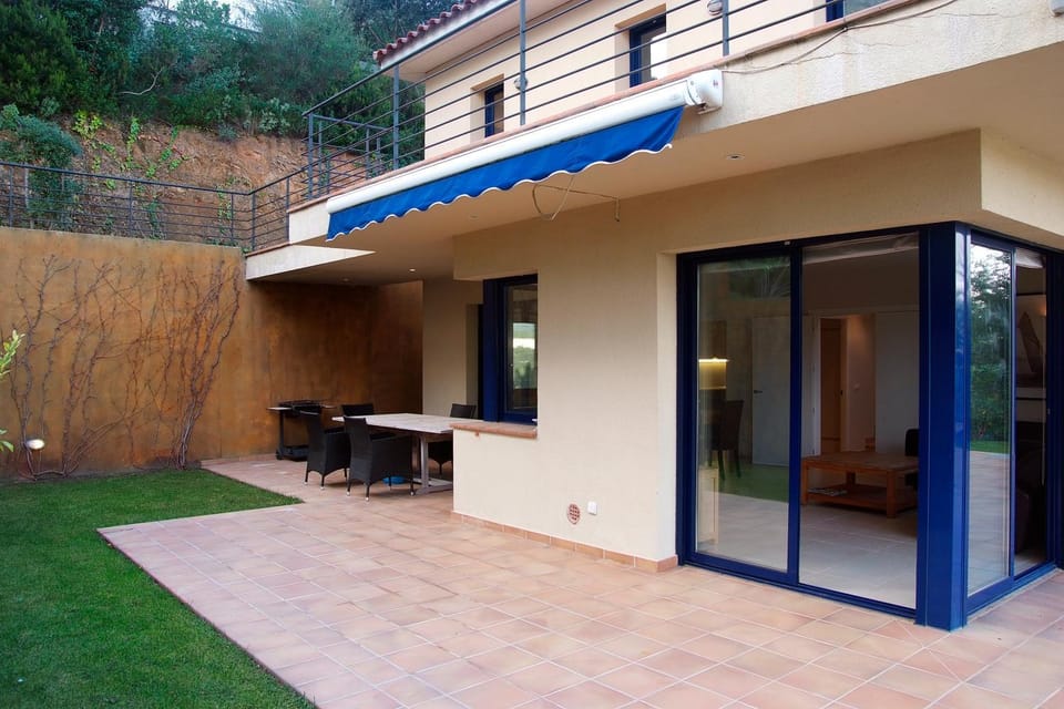 Property building, Garden