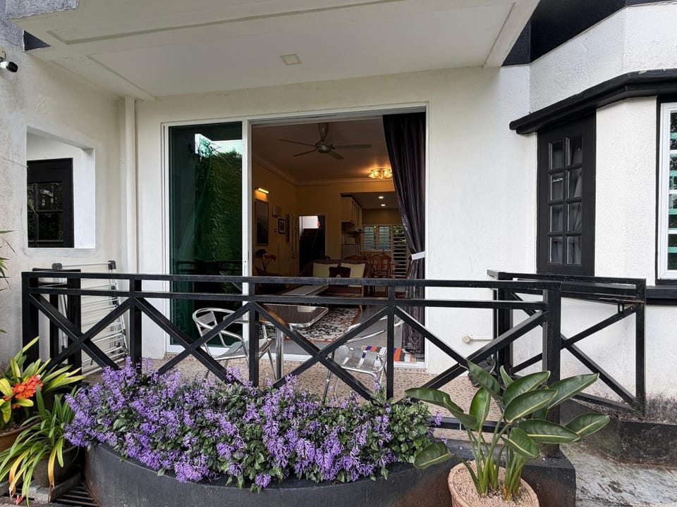 Property building, Balcony/Terrace