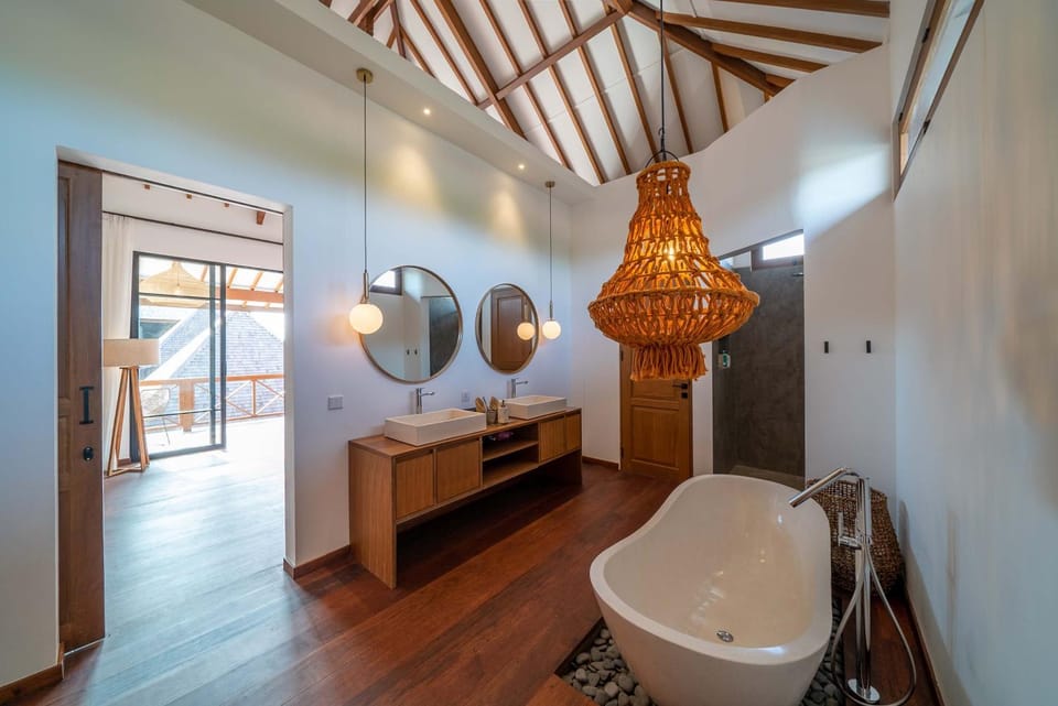 Bathroom, Bath