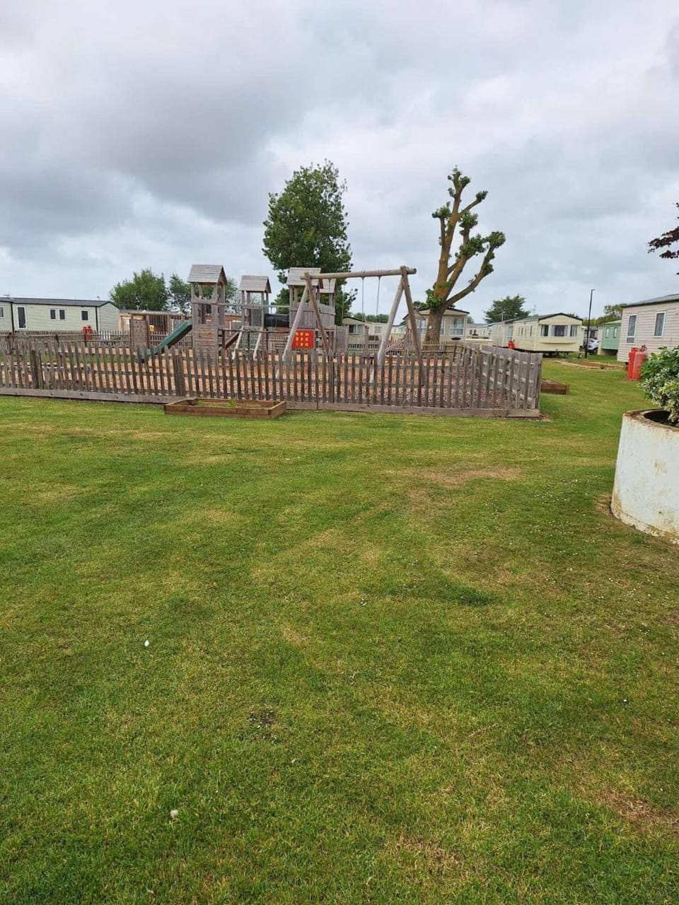 Caravan - Sleeps 8 - Pets Ok - Parking - Site Pool Chalet in Heacham