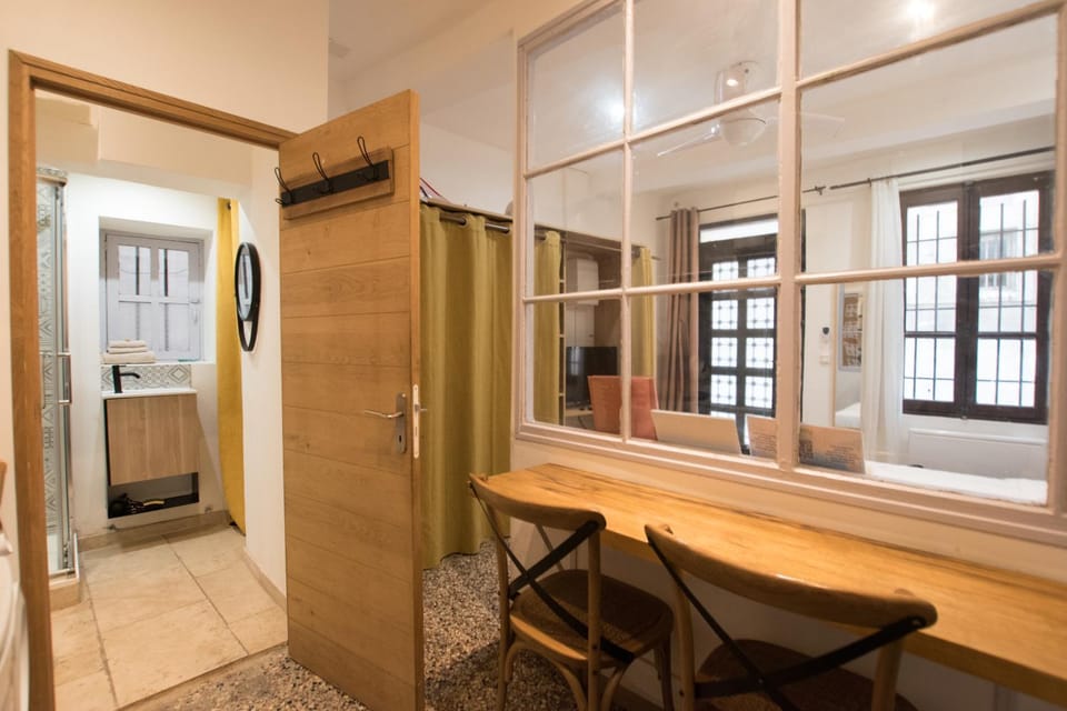 Studio Roulet, ruelle au calme Apartment in Arles