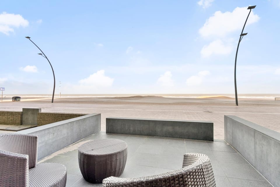 Balcony/Terrace, Beach