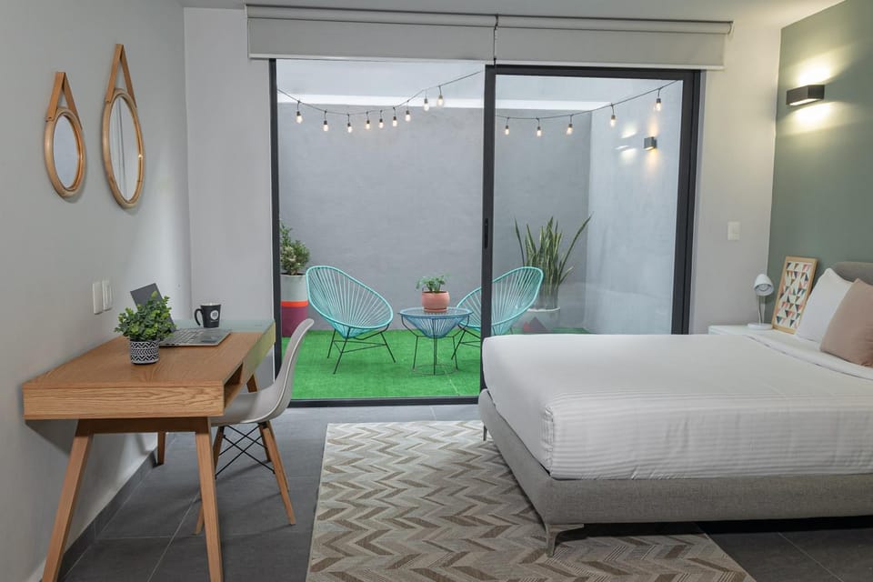 Bed, Seating area, Bedroom