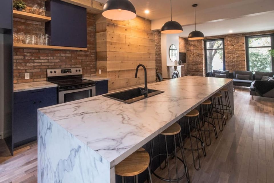 Dining area, kitchen