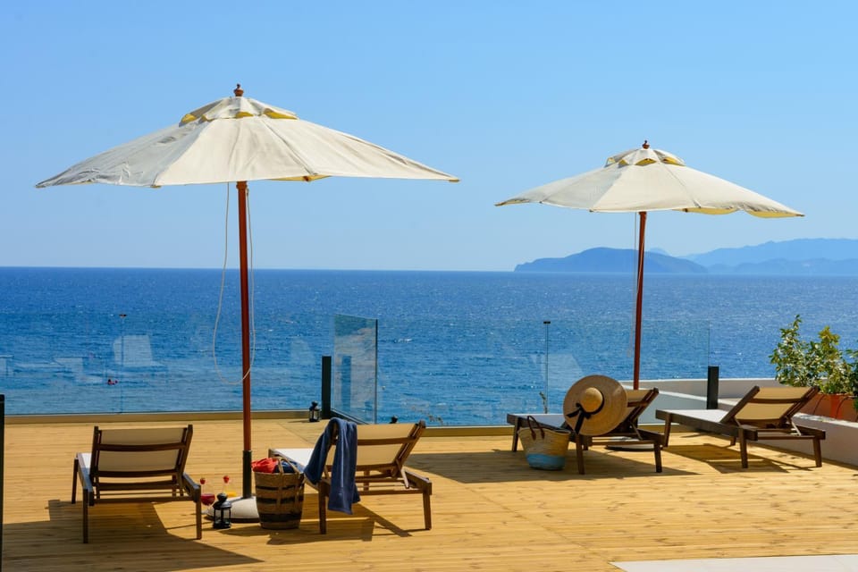 Patio, Sea view, sunbed
