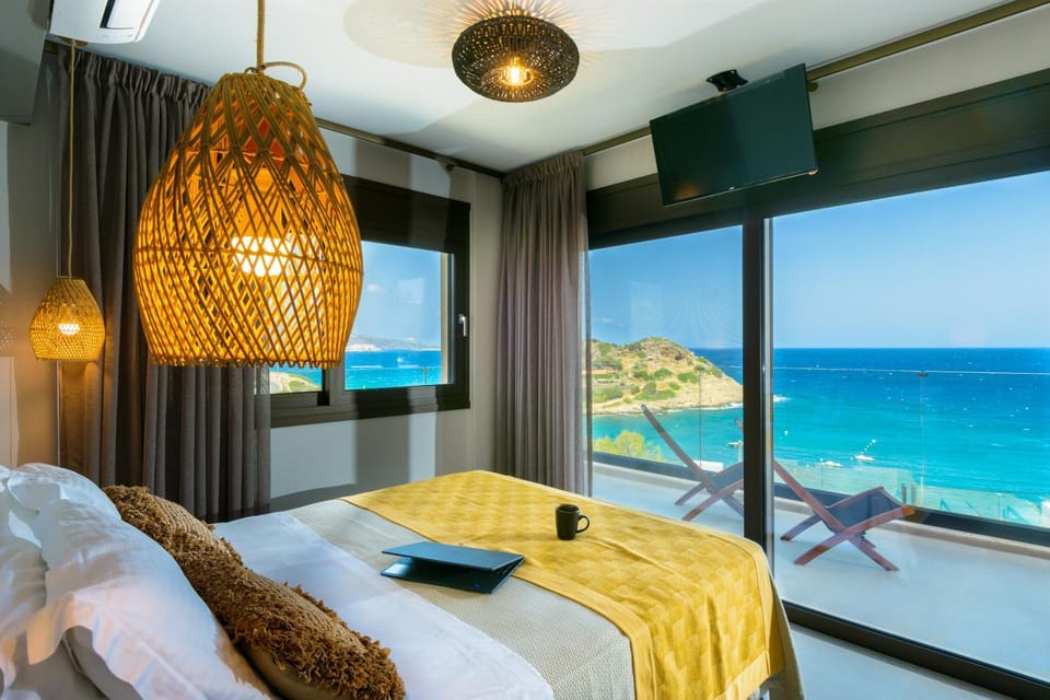 Bed, Photo of the whole room, Bedroom, Sea view