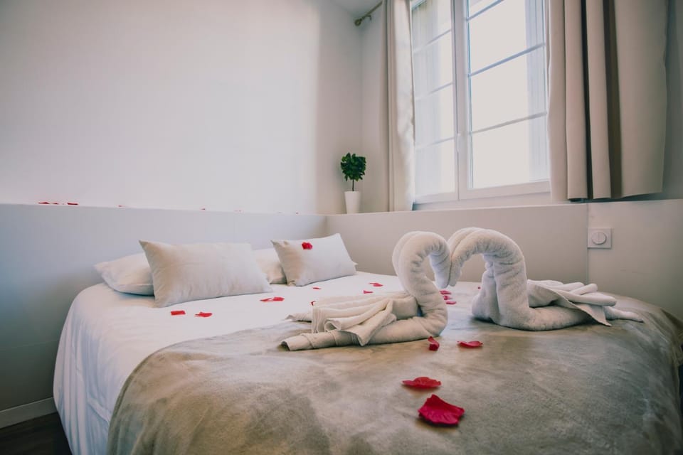 La Clé T2 Love Room Balnéo, Clim, Proche Gare Apartment in Toulon