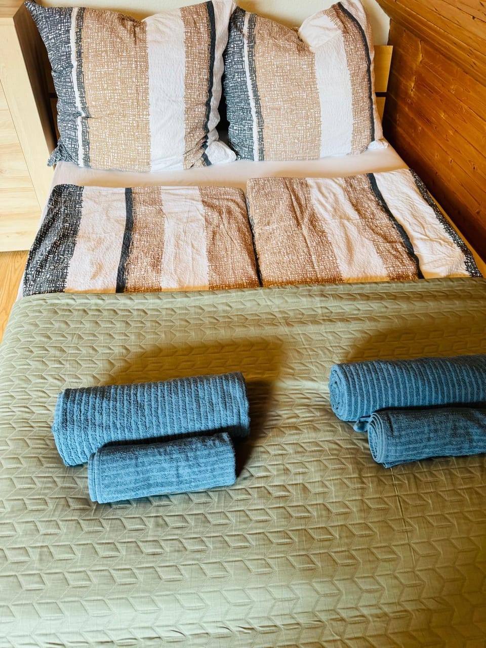 3 Zimmer modern Wohnung mit Netflix und küche Apartment in Celle