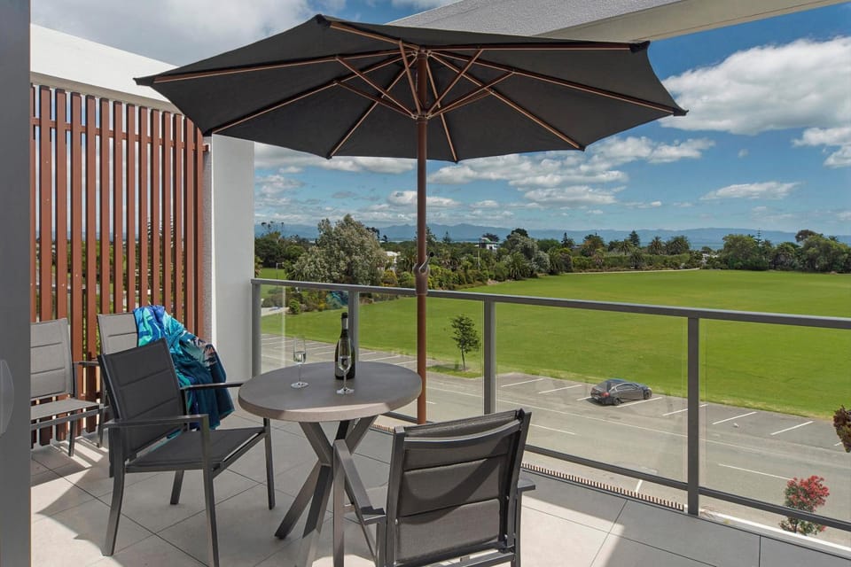 Balcony/Terrace, Garden view