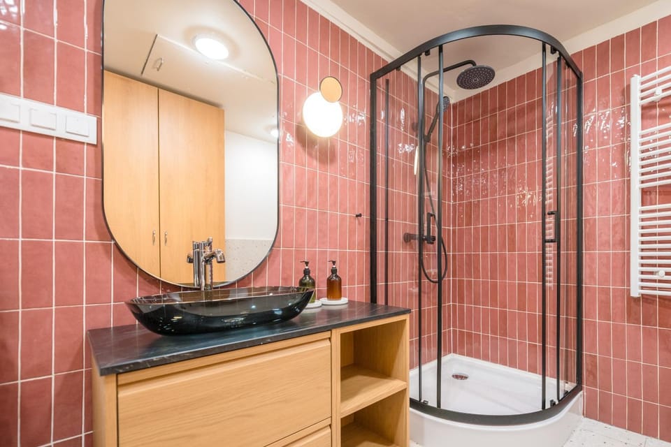 Shower, Bathroom