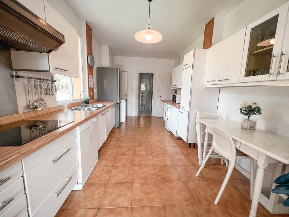 Kitchen or kitchenette, dishwasher, minibar, pet friendly, stove