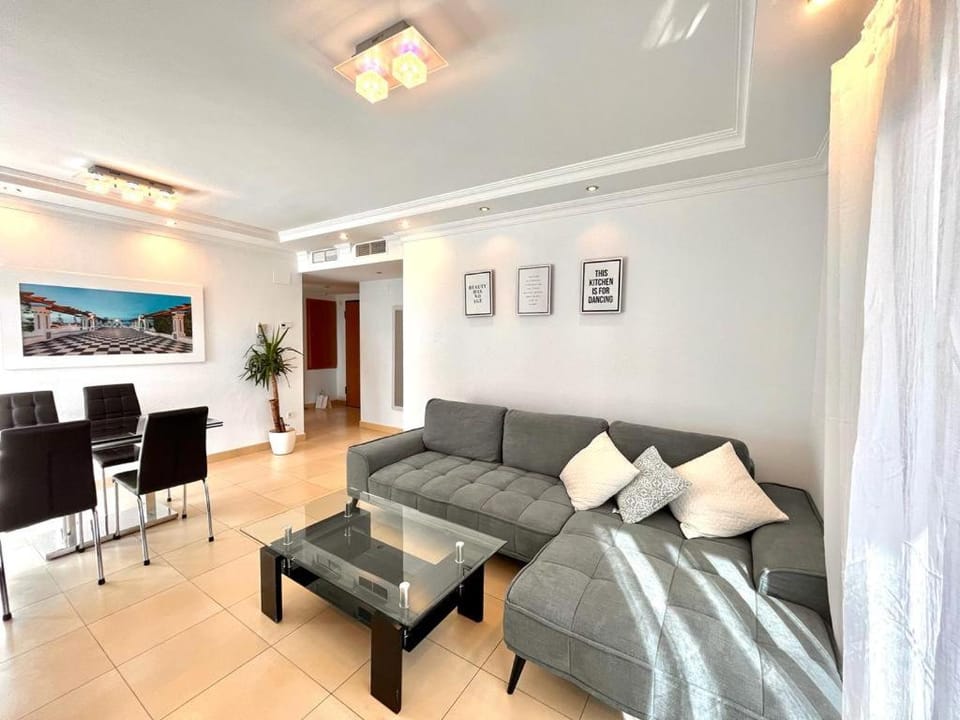 ISLAMAR lll 19-B Poniente Beach Apartment in Benidorm
