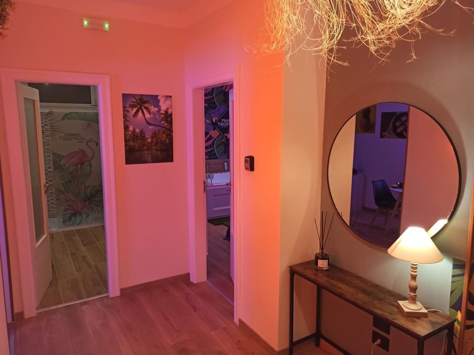 Suite Maison Tropical - Luxury Apartment con Jacuzzi - Bari Centro Apartment in Bari