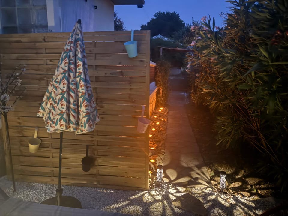 Gite climatisé avec piscine privée et spa bien être sur demande sur les hauteurs de Bollene House in Provence-Alpes-Côte d'Azur