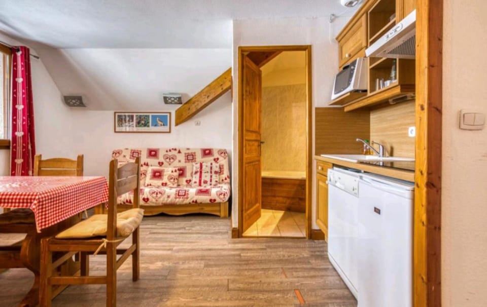 Bel appartement au pied des pistes Apartment in Auvergne-Rhône-Alpes