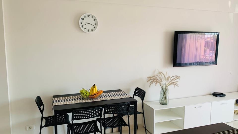 TV and multimedia, Dining area