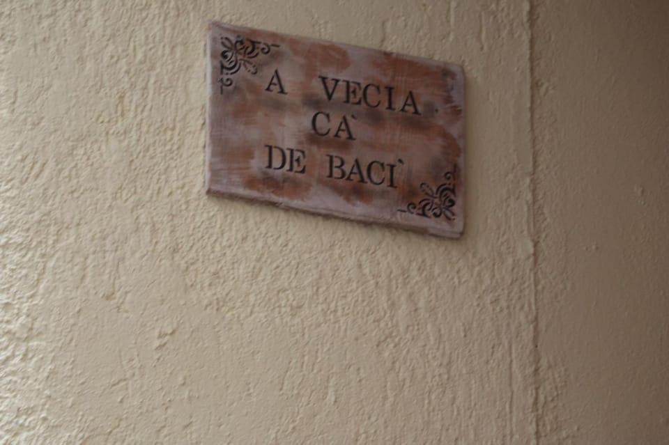 Appartamento Ca' Baci' Apartment in Liguria