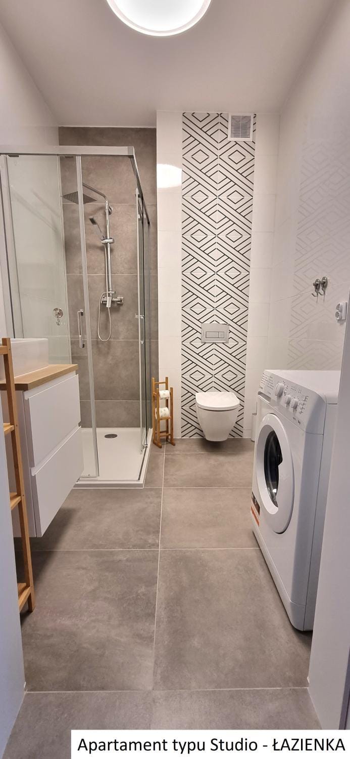 Shower, Toilet, Bathroom, washing machine