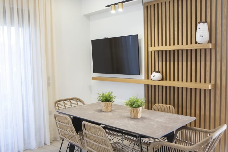 Communal lounge/ TV room, TV and multimedia