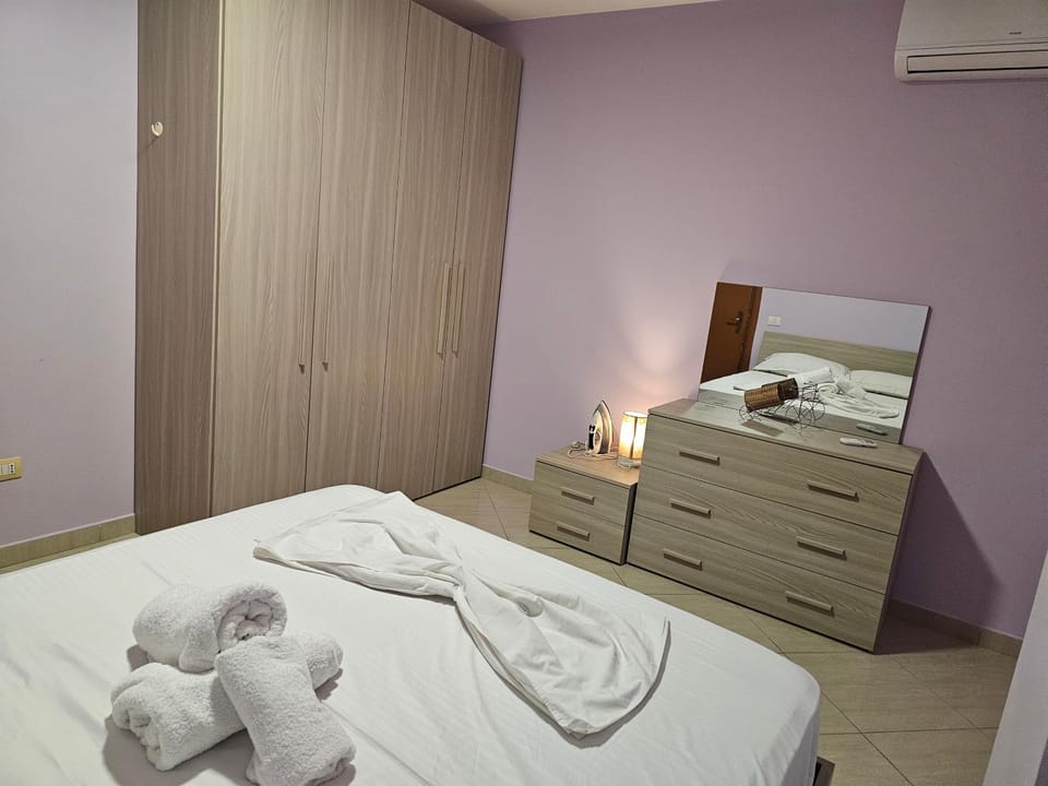 Bed, Photo of the whole room, Bedroom, towels, wardrobe, air conditioner