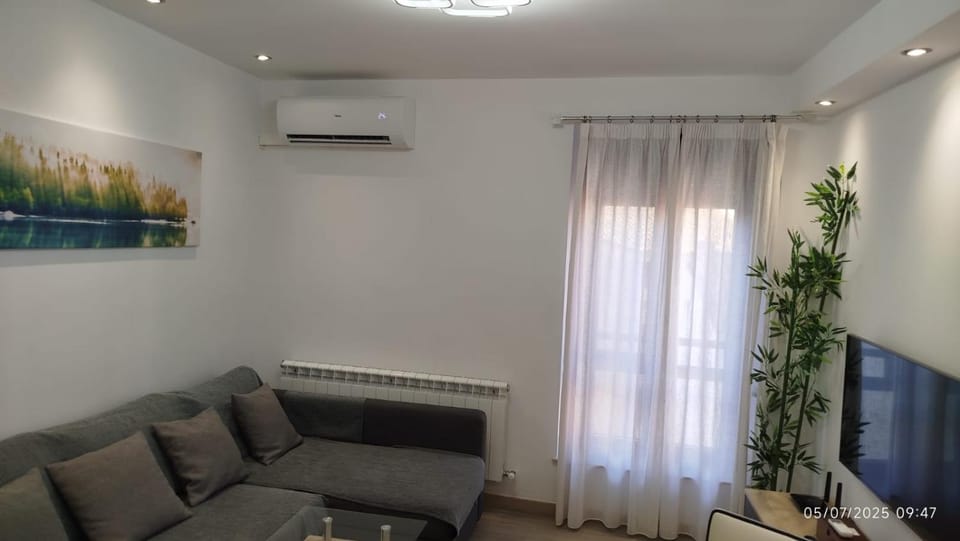 air conditioner, air conditioner