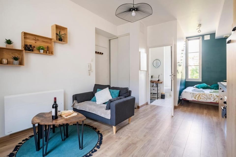 Bed, Kitchen or kitchenette, Living room, Photo of the whole room, Seating area, Dining area, Bedroom