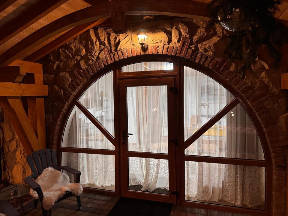 Високий Перевал, Bukovel Apartment in Ukraine