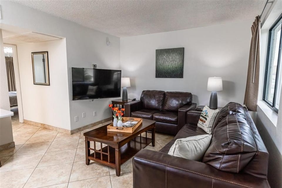 139 Fully Furnished, amenities galore Apartment in Tempe