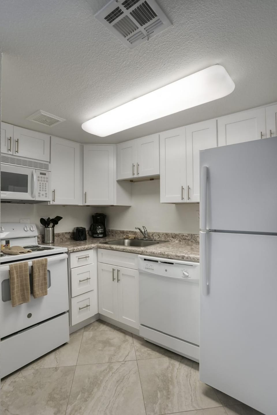 Scottsdale Park Suites - 210 Apartment in Tempe